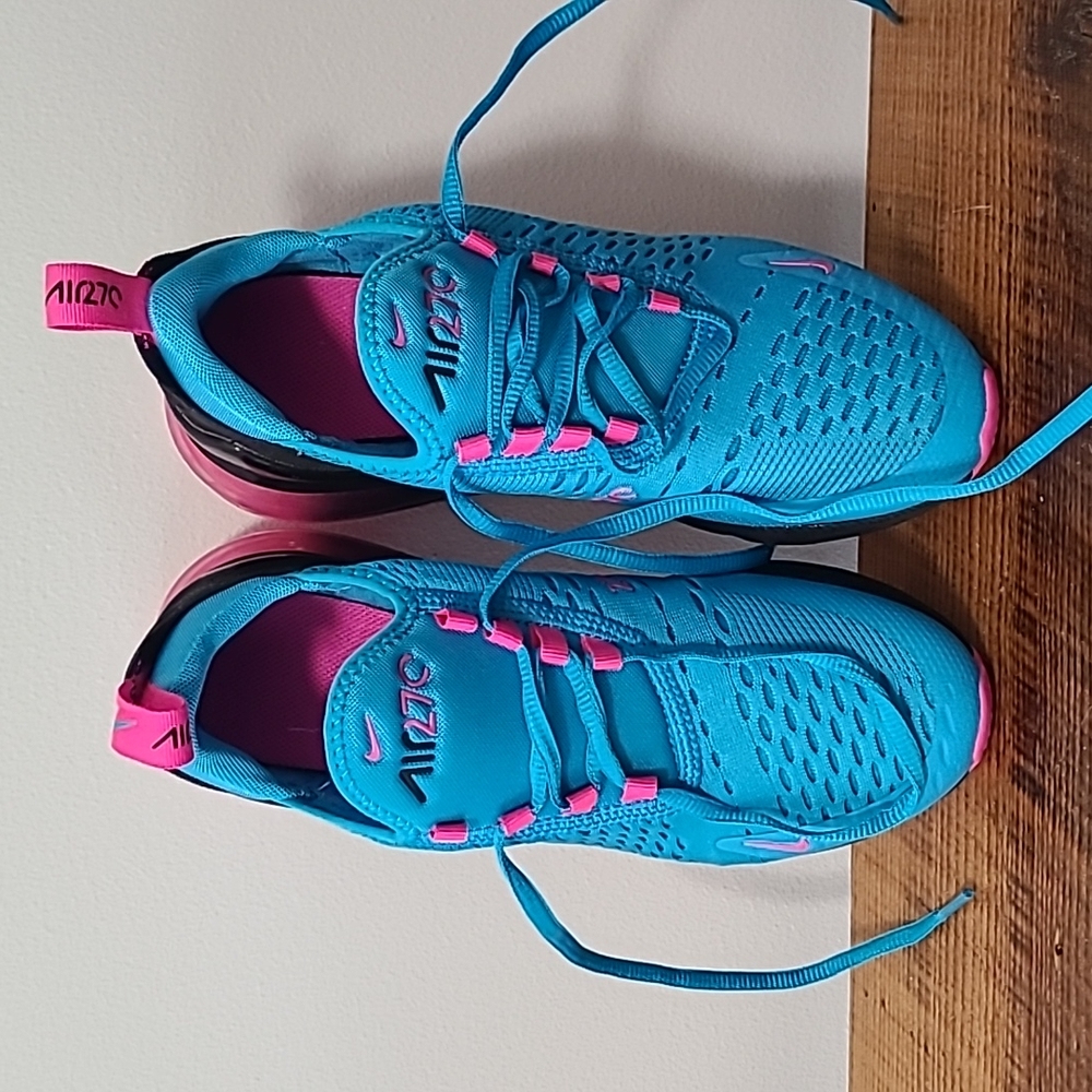 Kids Nike Air Max 270 Size 4